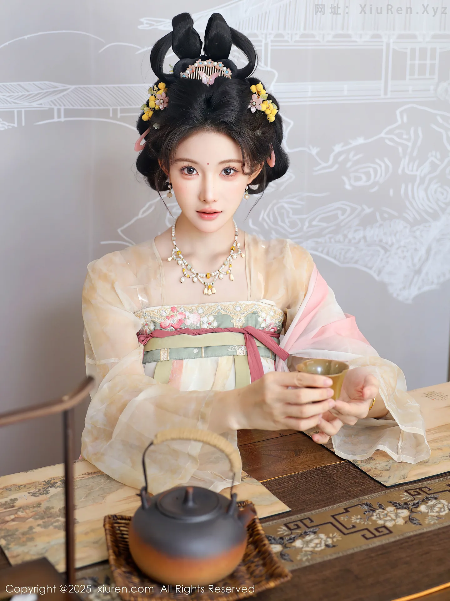 图片[5]-[XiuRen秀人网]VOL.10645 模特梨霜儿古典主题性感浅色古装服饰秀丰腴身材迷人美腿写真82P-秀人网官方网站